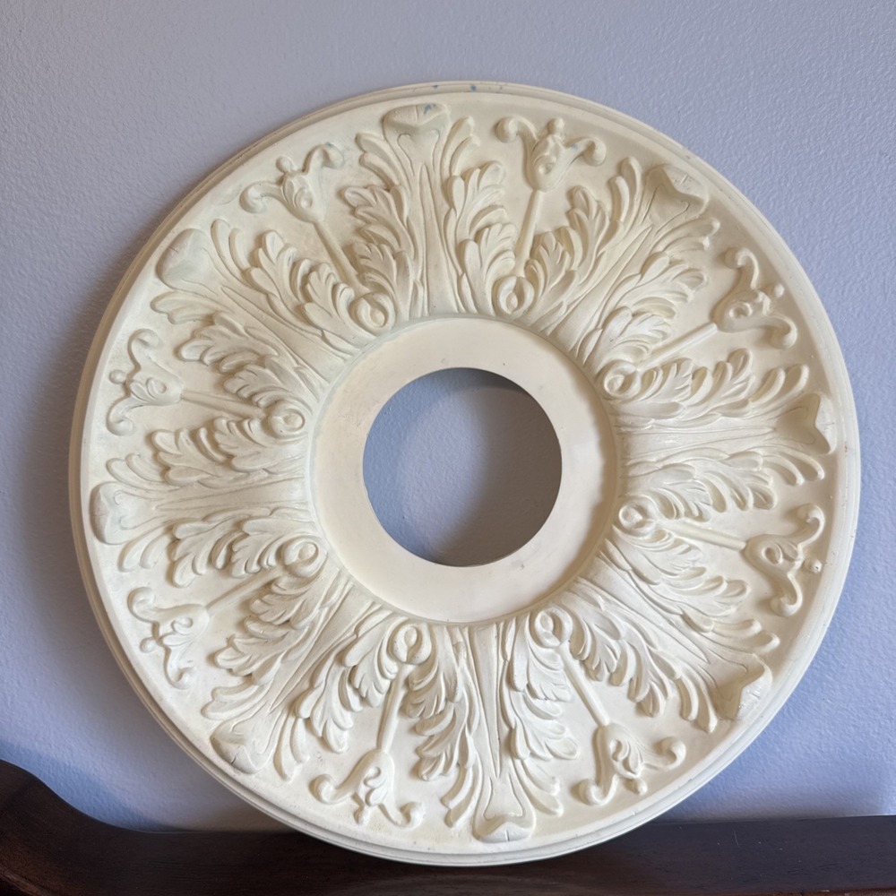 15.75" Ceiling Medallion White Round Molded Plastic Vintage #475 G.S. Ind.